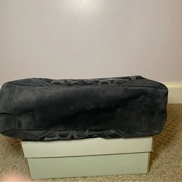 Coach Shoulder Bag - Picture 8 of 14